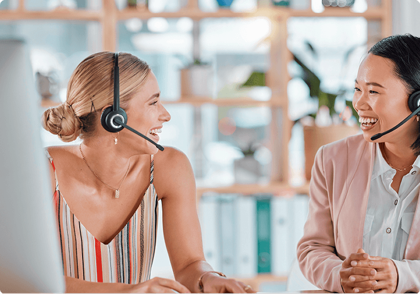 Two business professionals with headsets: what is a leased line
